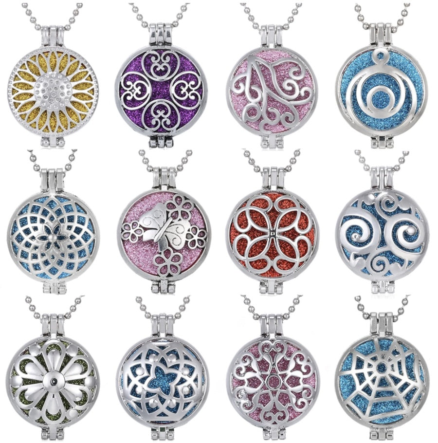 Exquisite Hollow Aromatherapy Necklace Essential Oil Diffuser Openable Photo Box Pendant