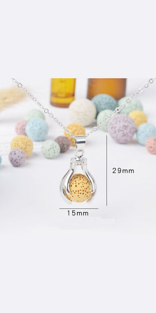 Elegant aromatherapy necklace with diffuser pendant, ideal for stylish women's fashion.