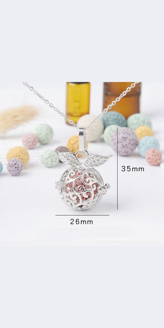 Elegant Aromatherapy Necklace: Delicate Floral Pendant with Diffuser for Essential Oils