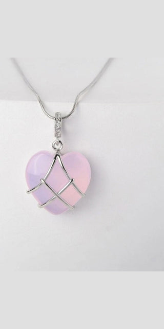 Elegant Heart-Shaped Moonstone Necklace for Fashion-Forward Girls