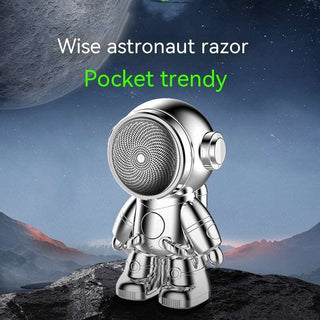 Wise astronaut razor - Pocket trendy shaver on lunar landscape