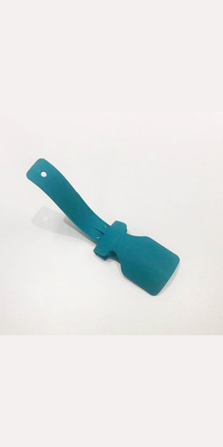 Teal shoe lifter for easy slip-on and slip-off convenience at K-AROLE.