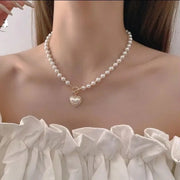 Fashion Rhinestone Shell Heart Pendent Necklace - HX0013 /