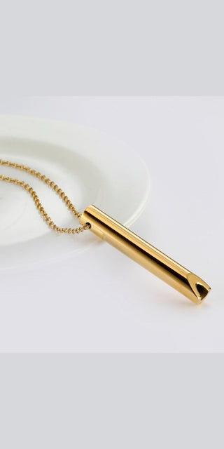 Sleek Gold-Toned Breathing Necklace: Adjustable stainless steel decompression jewelry for chic style and stress relief.