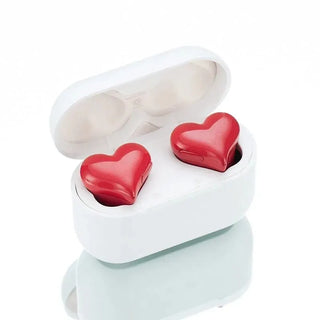 Heart-shaped wireless Bluetooth earphones with noise reduction and cute, fashionable appearance, perfect as a gift for women from the K-AROLE fashion brand.