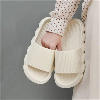 Comfortable And Stylish Women’s Summer Sandals