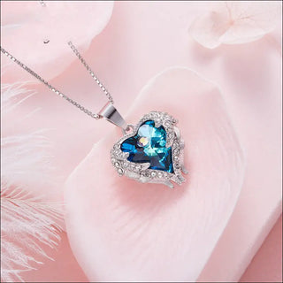 Elegant Floral Heart-Shaped Necklace with K-AROLE™️