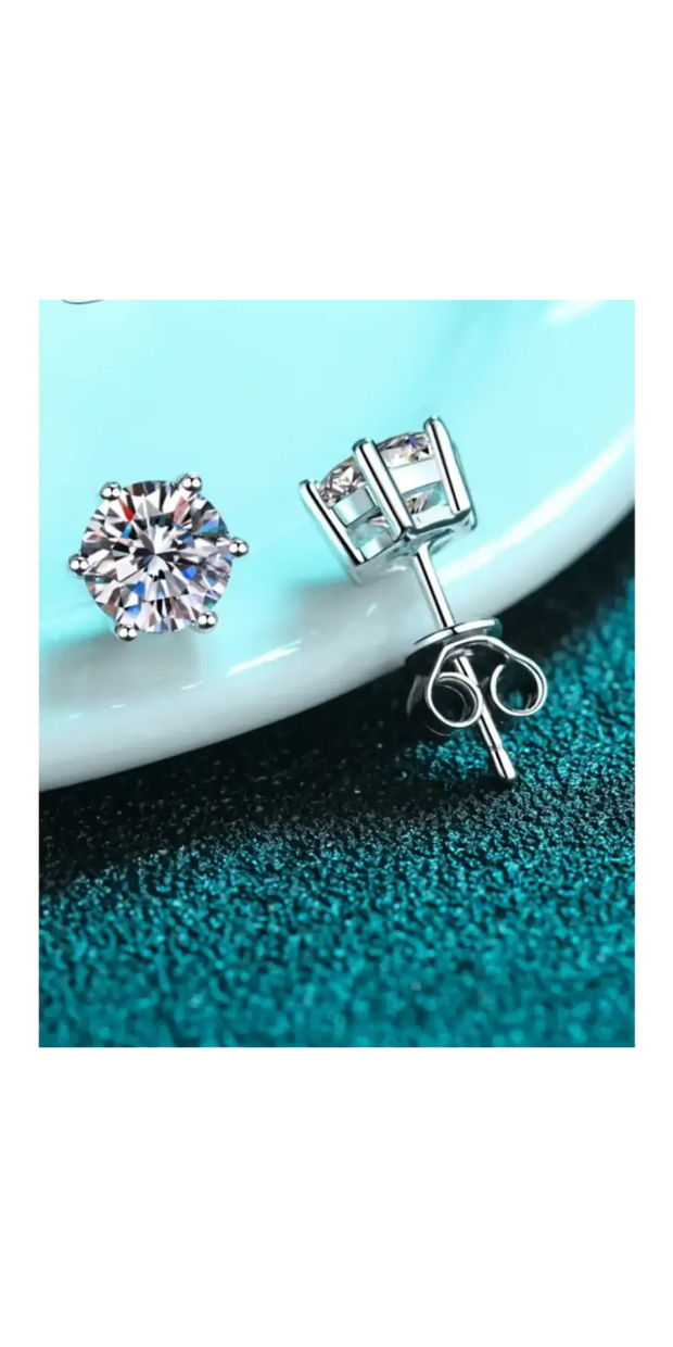 Endless Cheer Moissanite Stud Earrings - Silver / One Size