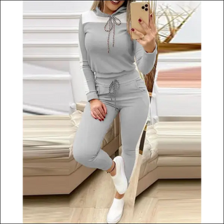 Trendy Lavender Hooded Sweatsuit For Active Lifestyle